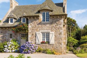 flush sash windows on a country cottage